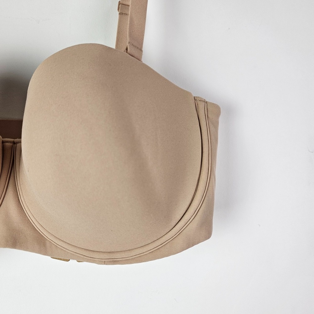 SKIMS NWT Fits Everybody Strapless Bra Size 38C BA-BAN-3208 Color Clay Beige - Picture 4 of 5